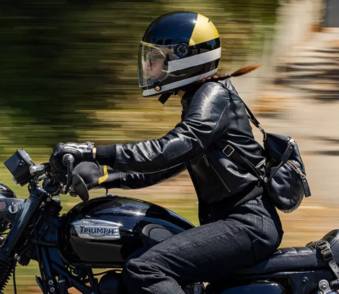 Helma na moto Bell Bullitt Black/Gold