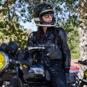 Helma na moto Bell Bullitt Black/Gold