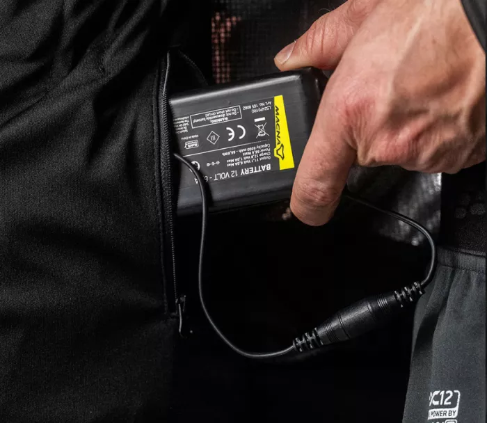 Vyhřívaná bunda Macna Centre black heated