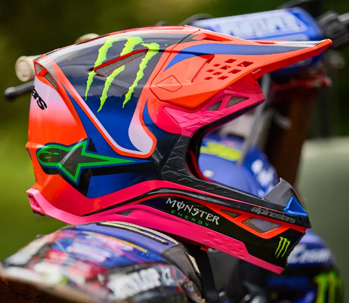 Motokrosová helma 2026 Alpinestars Supertech M10 Deegan orange/purple/pink glossy