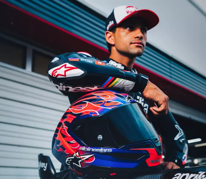 Závodní helma 2026 Alpinestars  Supertech R10 Flyte purple/red glossy