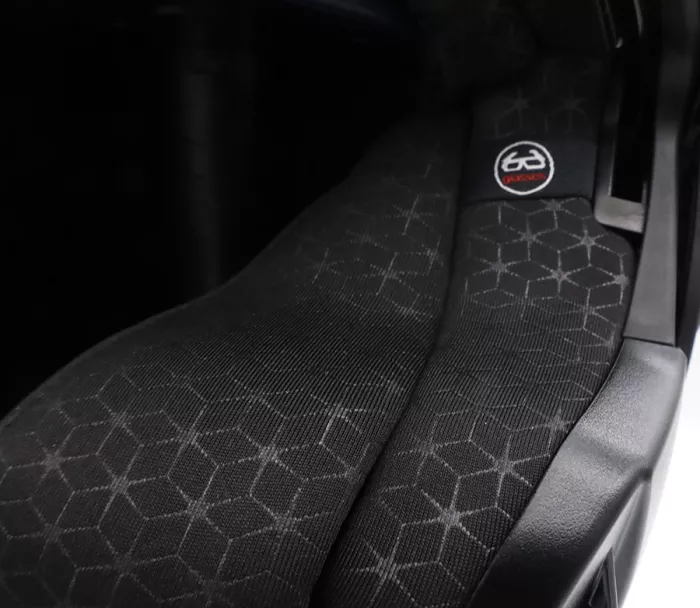 Překlápěcí helma XRC Fronter black glossy