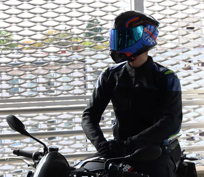 Helma na motocykl XRC Fureso Carbon blue/orange