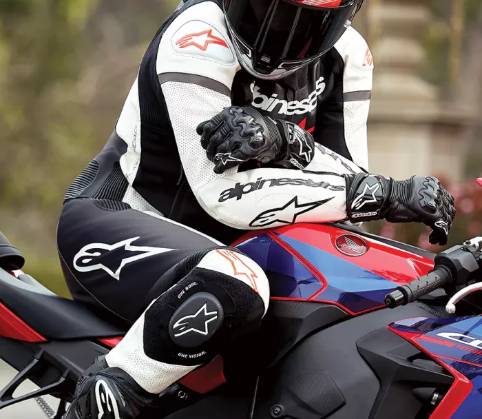 Dvoudílná kožená kombinéza 2025 Alpinestars GP Force Luvr black/white/red fluo