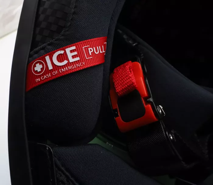 Helma na motorku XRC Illustrator green