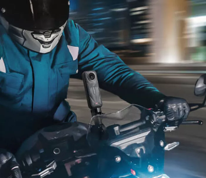 Kamera Insta360 X5 Motocyklový balíček