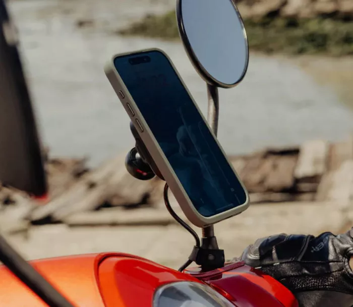 Peak Design Motorcycle Mirror Mount Charging black