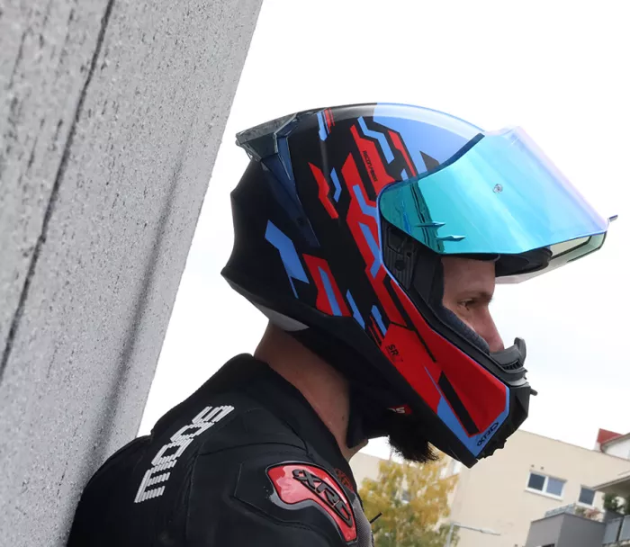 Integrální přilba XRC Recon red/blue/blk