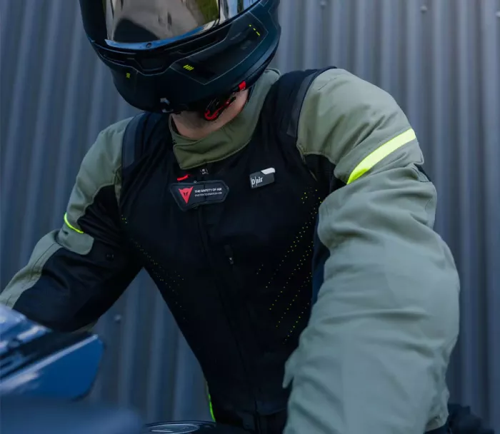Airbagová vesta Dainese SMART AIR black +certifikovaný servis airbagů