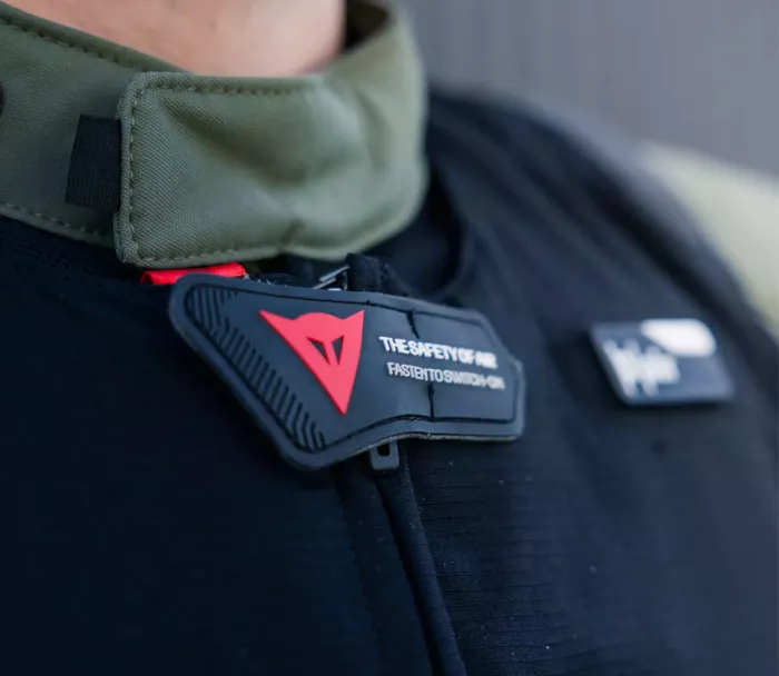 Airbagová vesta Dainese SMART AIR black +certifikovaný servis airbagů