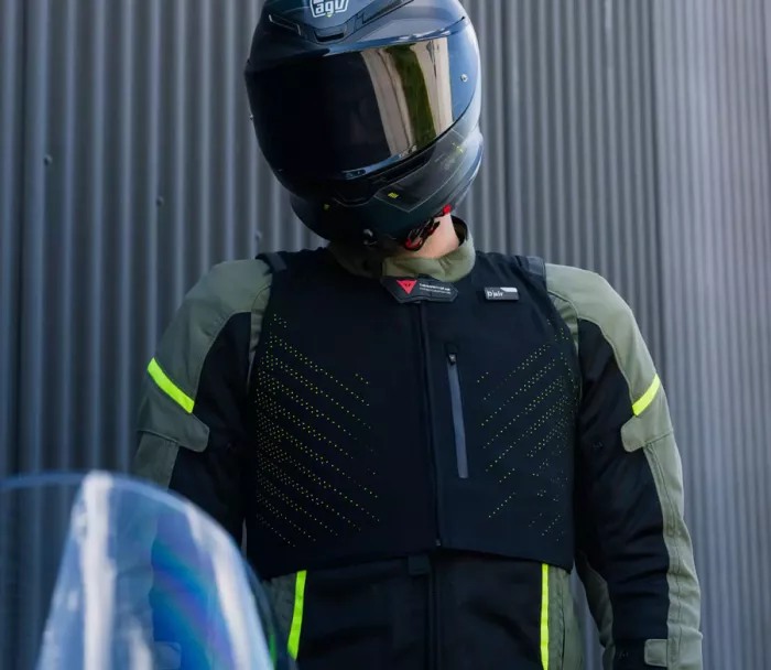 Airbagová vesta Dainese SMART AIR black +certifikovaný servis airbagů