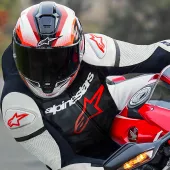 Závodní helma 2024 Alpinestars Supertech R10 Team black/carbon red/white glossy