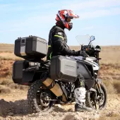 Shad Terra D0TR36100RB černý hliníkový kufr TR36R - pravý