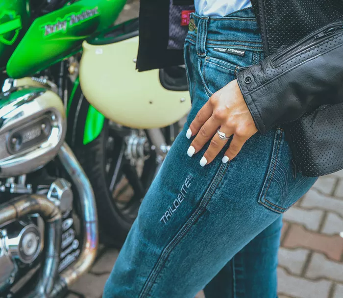 Trilobite Downtown ladies long blue jeans