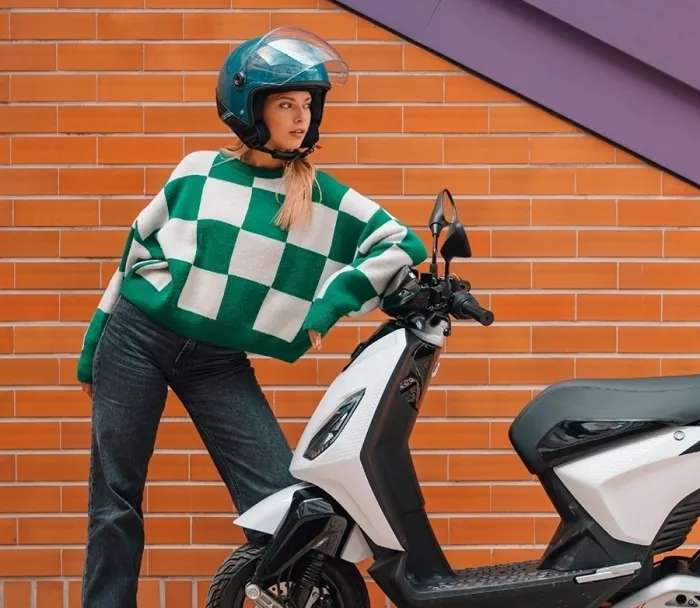 Otevřená helma NEXX Y.10 Plain white